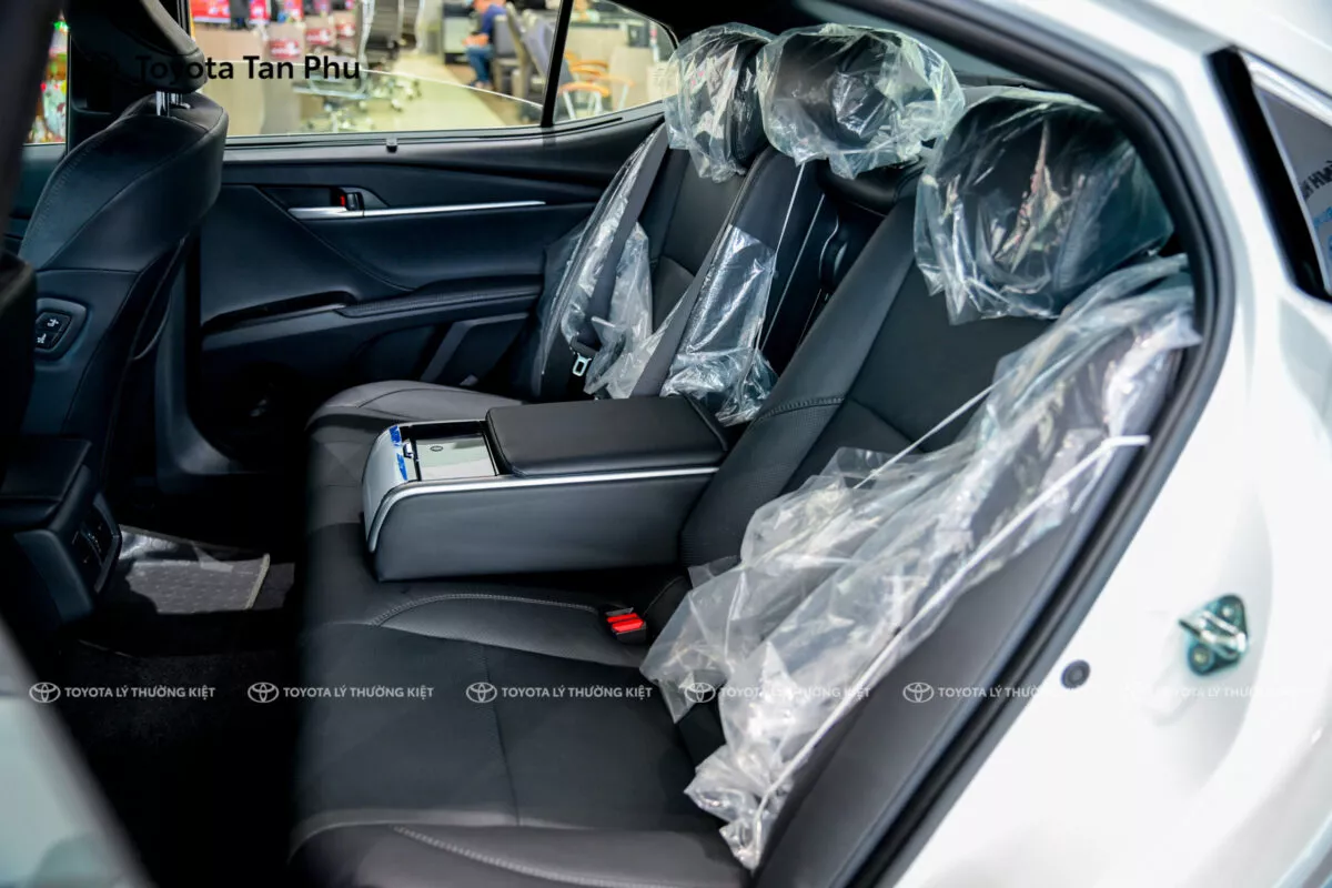 Toyota Camry 2025
