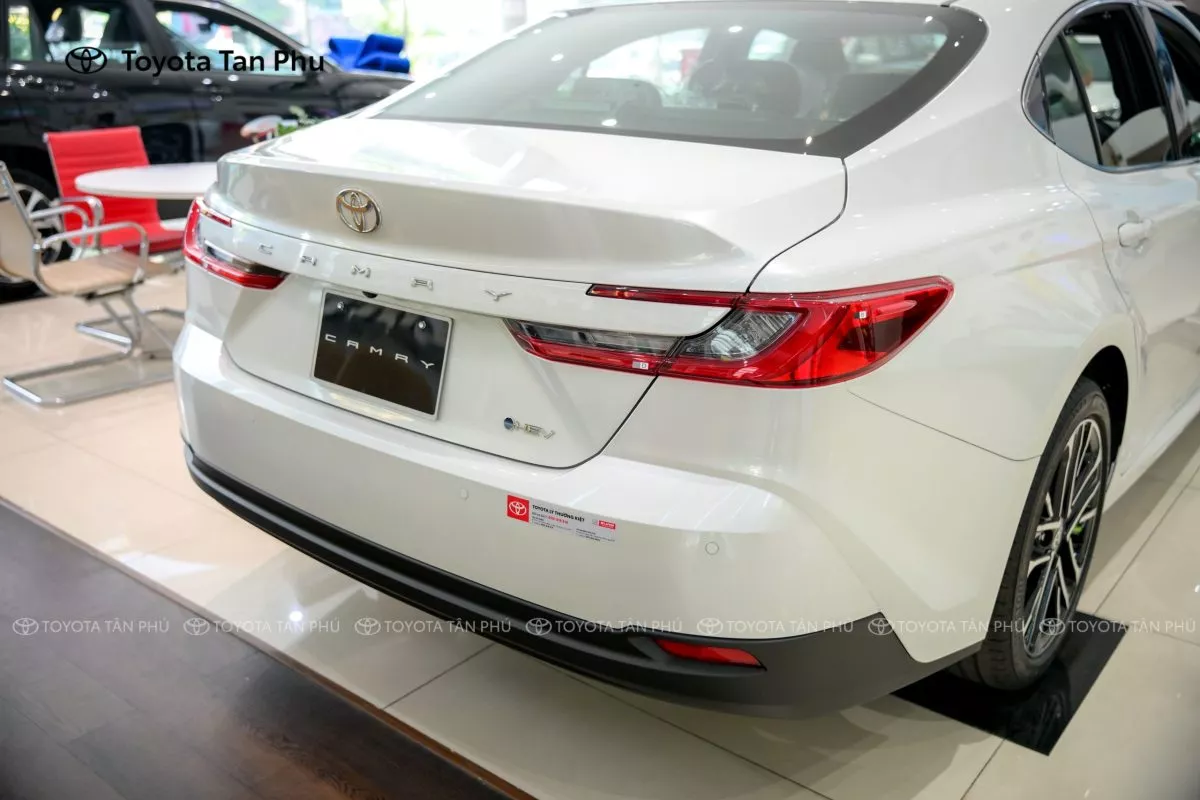 Toyota Camry 2025
