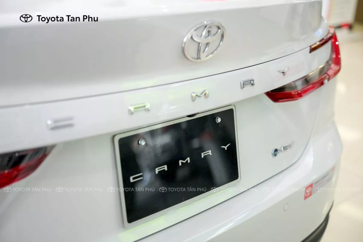 Toyota Camry 2025