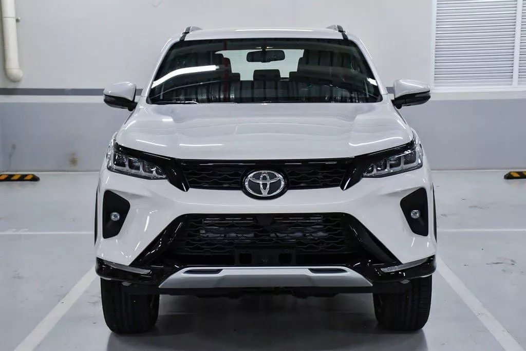 Giá lăn bánh xe Toyota Fortuner - Khuyến mãi Toyota Fortuner