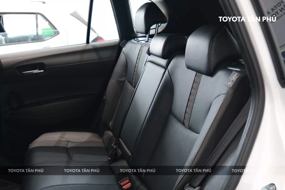 Ghế ngồi hành khách Toyota Corolla Cross 2024