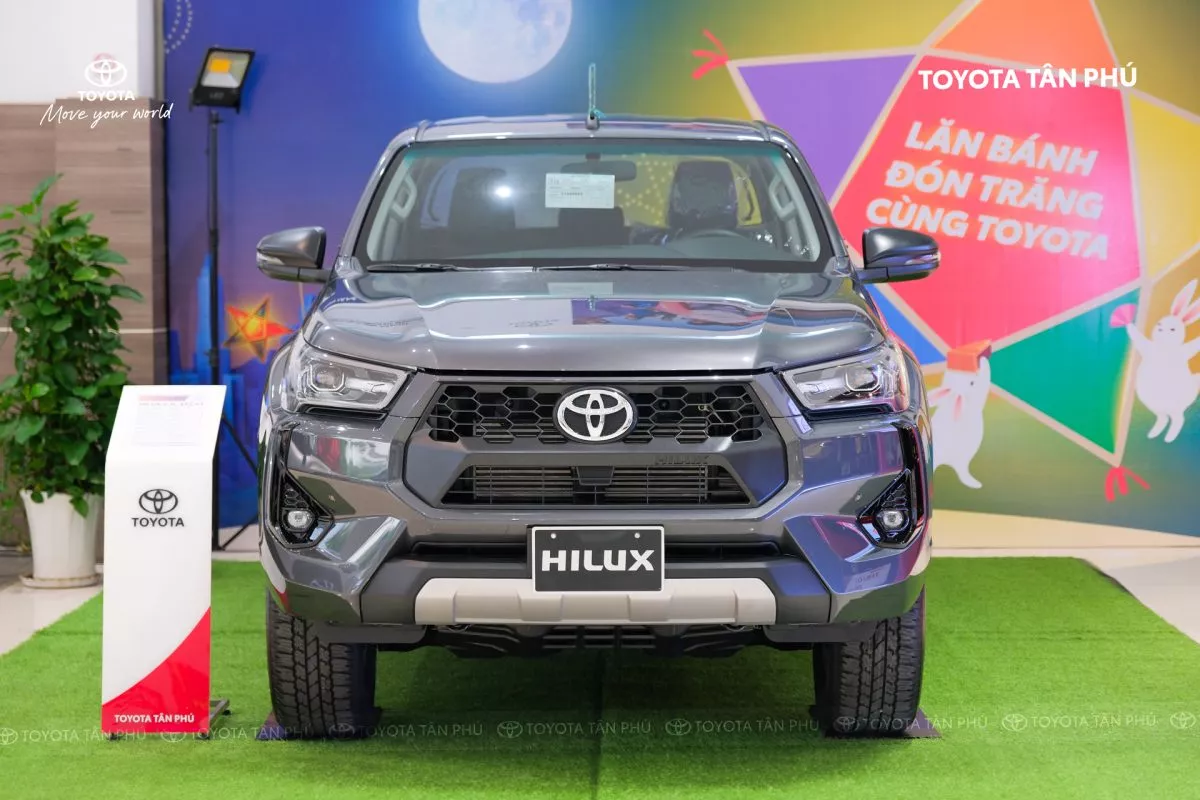 Ngoại Thất Toyota Hilux 2024 - Đầu Xe