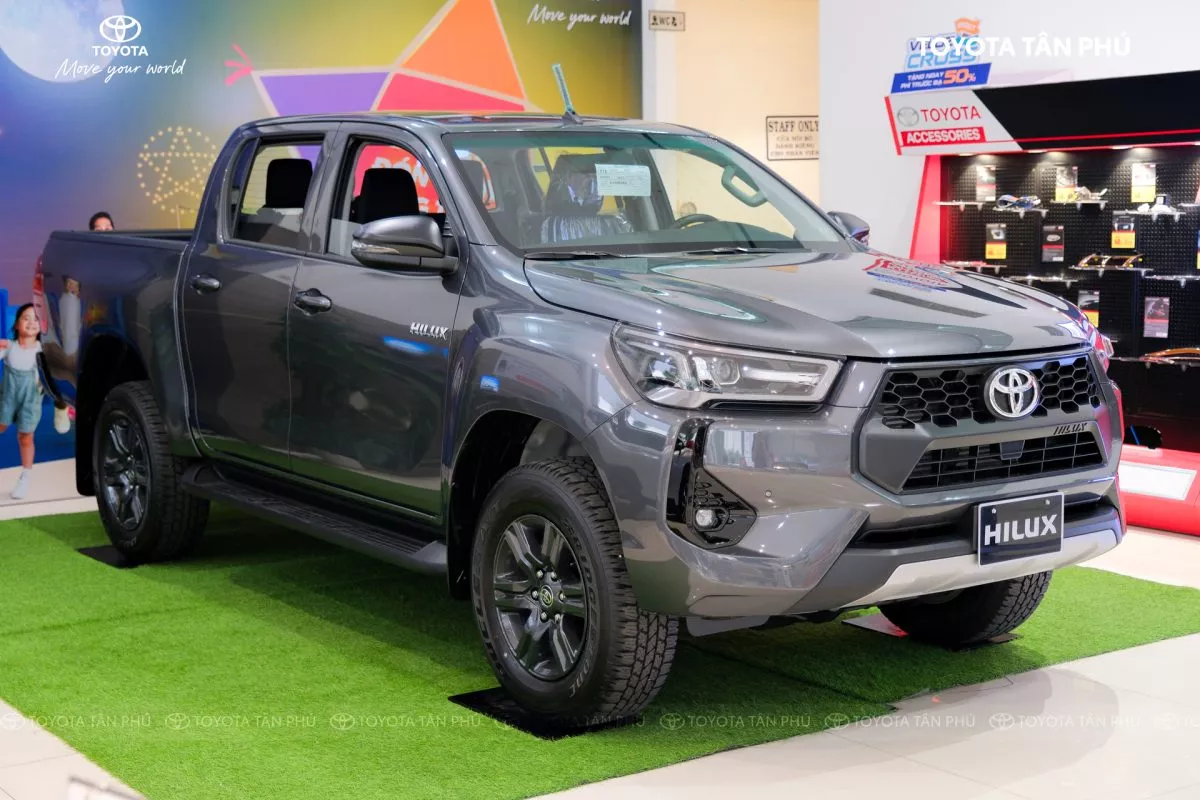 Ngoại Thất Toyota Hilux 2024 - Đầu Xe