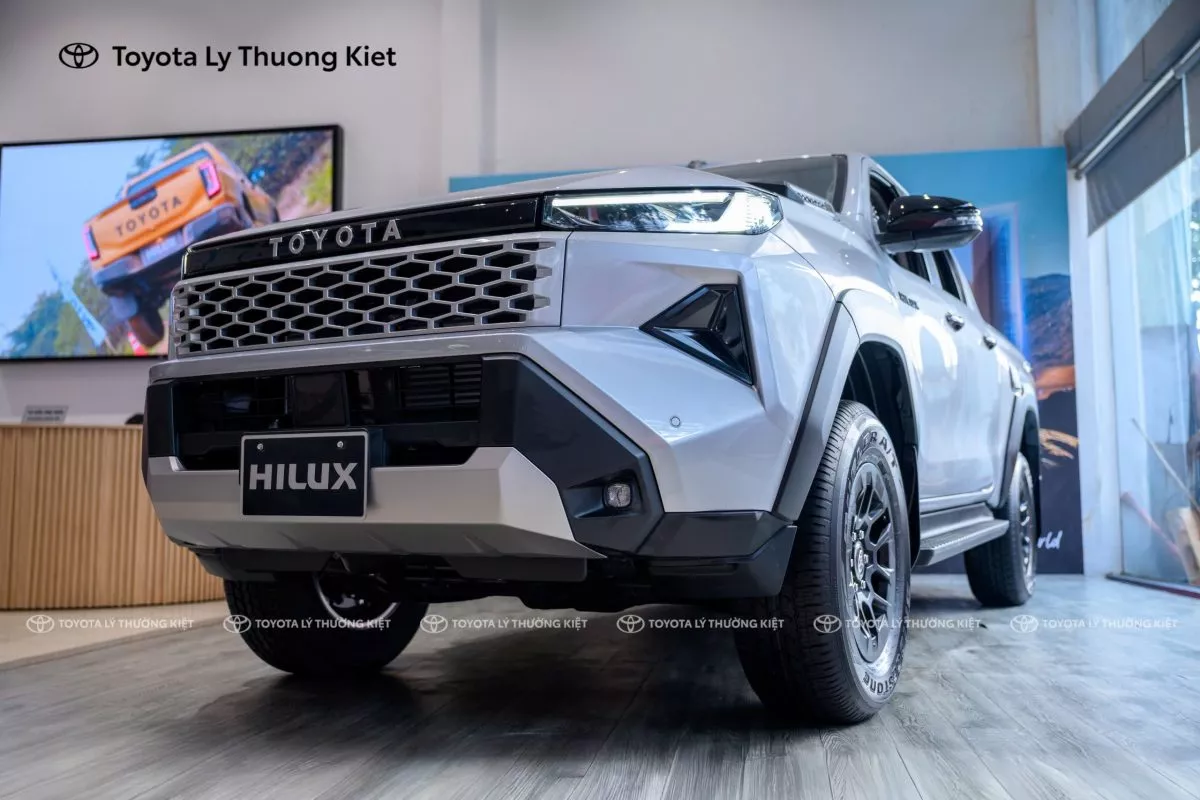 Ngoại Thất Toyota Hilux 2026 - Đầu Xe