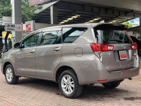 Toyota Innova 2.0E Mt 2019 - Xe Qua Sử Dụng