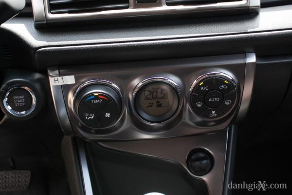 Ford Fiesta 2014 Vs Toyota Yaris 2014 - Bạn Chọn Xe Nào? 18 Ford Fiesta 2014 Vs Toyota Yaris 2014 - Bạn Chọn Xe Nào?