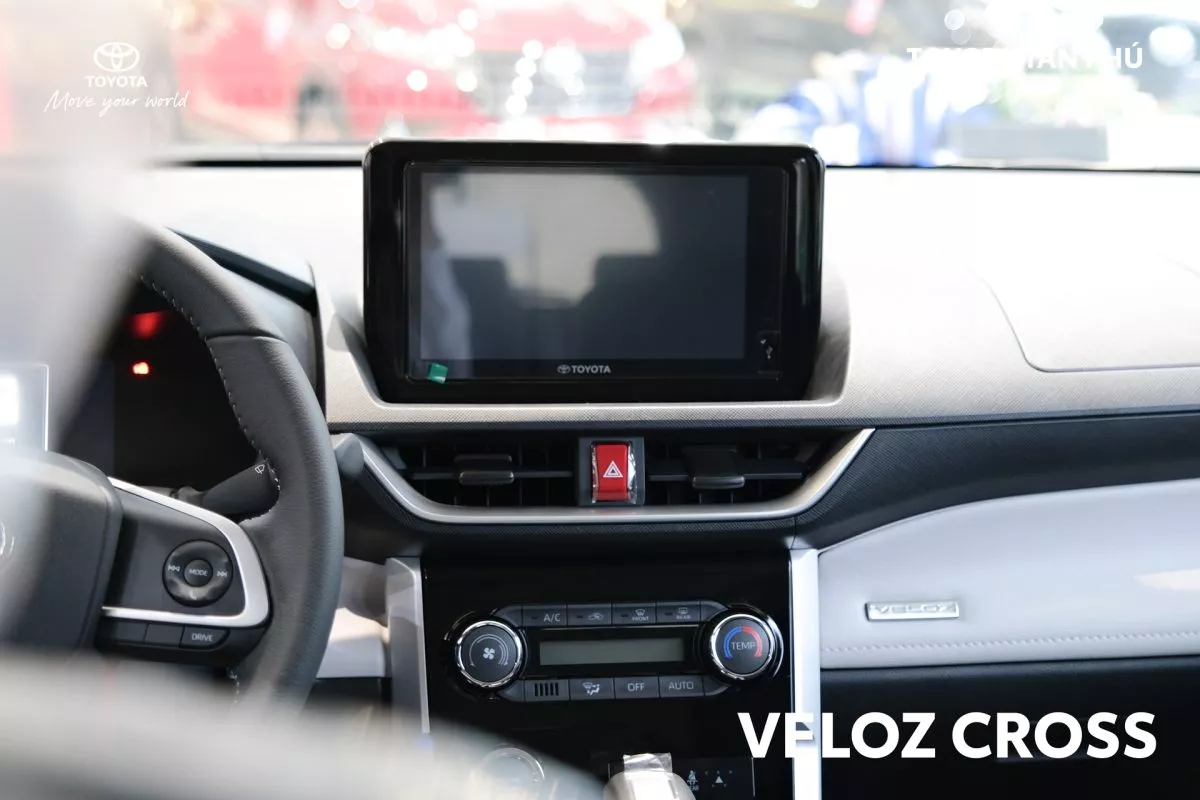 Màn hình giải trí Toyota Veloz Cross 2024