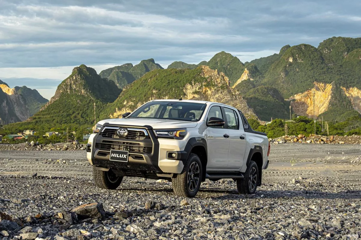 You Are Currently Viewing Đánh Giá Xe Toyota Hilux 2020: Thiết Kế Đột Phá, An Toàn Vượt Trội Và Tiện Nghi Cải Tiến