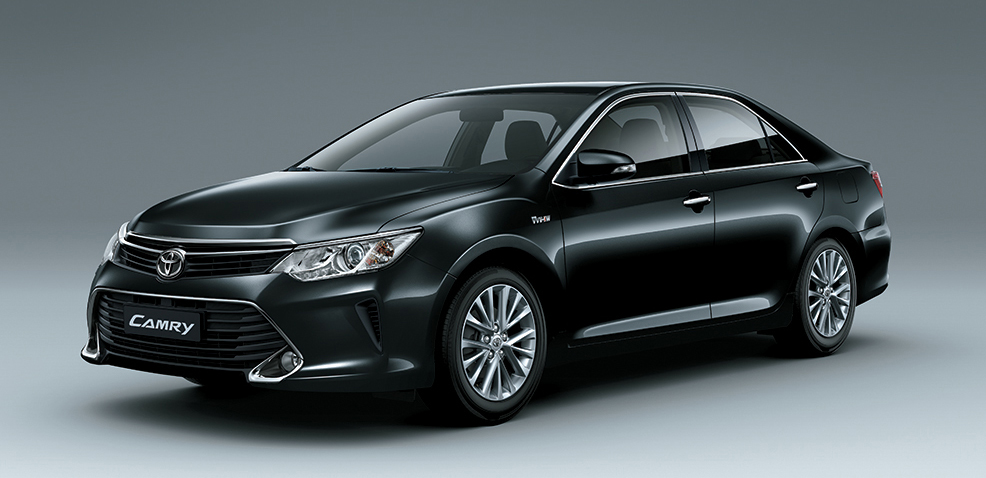 You are currently viewing Giá xe Camry 2.0 E so với các bản xe Camry 2.5