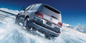 Read more about the article Xe Toyota nhập khẩu Land Cruiser và đánh giá tổng quan