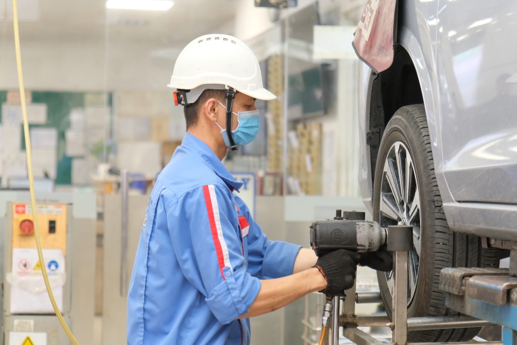 Bảo dưỡng xe ô tô mùa mưa - Kiểm tra lốp xe