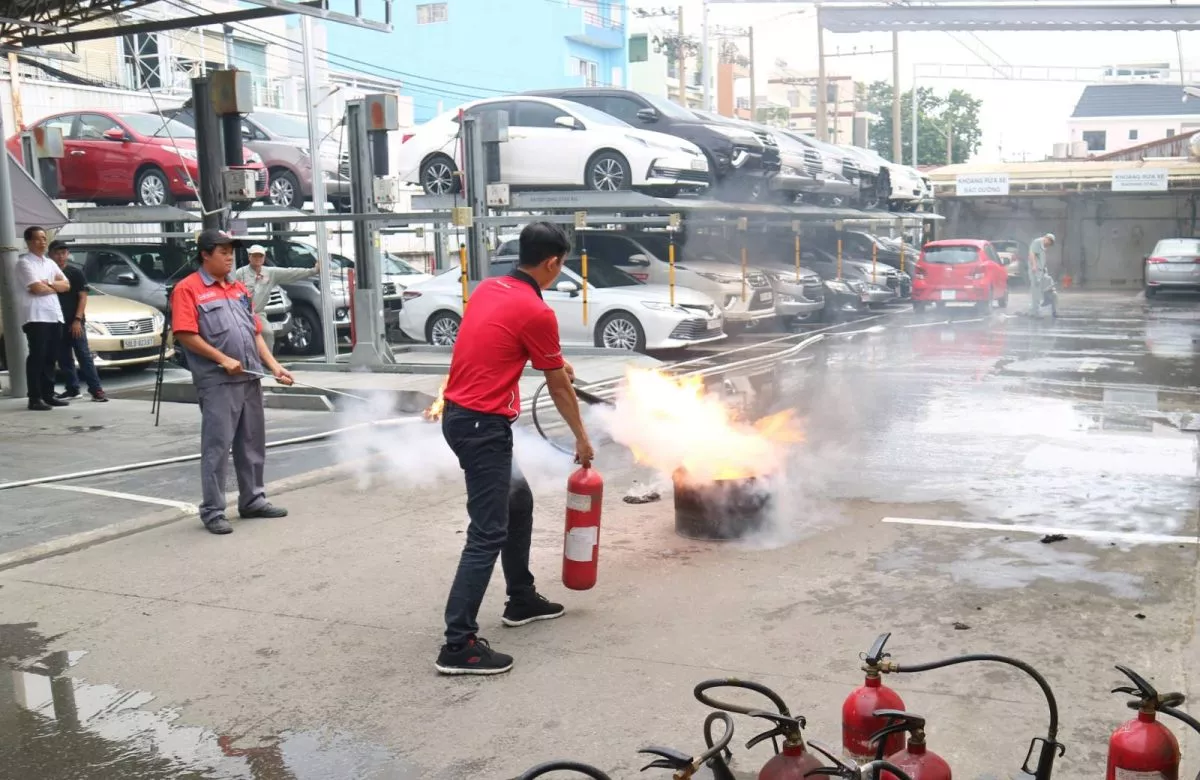 Diễn Tập Pccc Và Cứu Nạn, Cứu Hộ Tại Toyota Lý Thường Kiệt