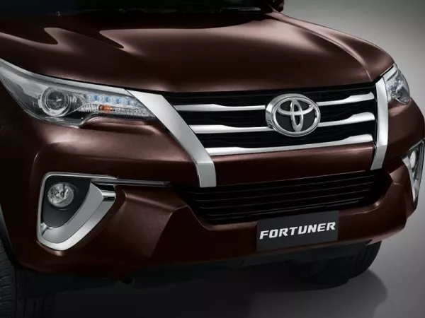 Fortuner G Và Fortuner V - Mua Xe Fortuner 2017 Nào Phù Hợp?