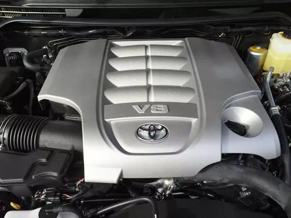 Các Dòng Xe 7 Chỗ Toyota Nhập Khẩu Tại Đại Lý Toyota