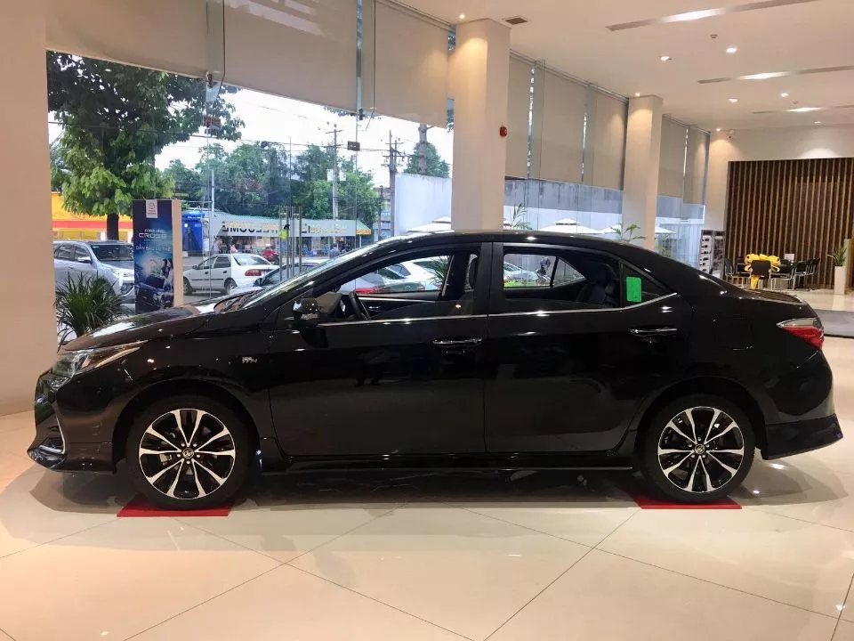 Đặt Toyota Corolla Cross Và Altis Lên Bàn Cân Để Tìm Ra Mẫu Xe &Quot;Chân Ái&Quot;