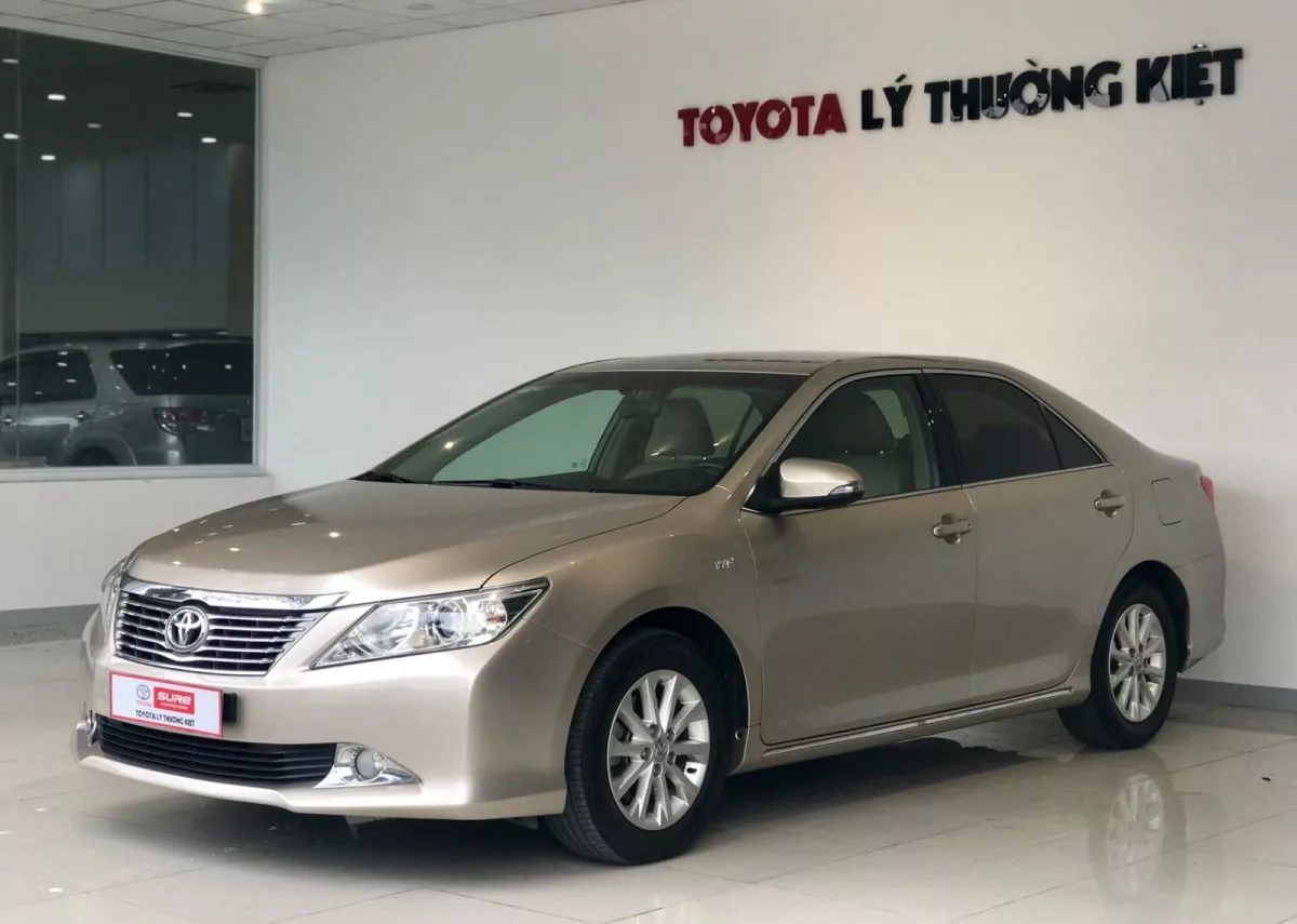 Làm Thế Nào Để Mua Xe Cũ Camry Giá Tốt, Chất Và Xịn Như Xe Mới?