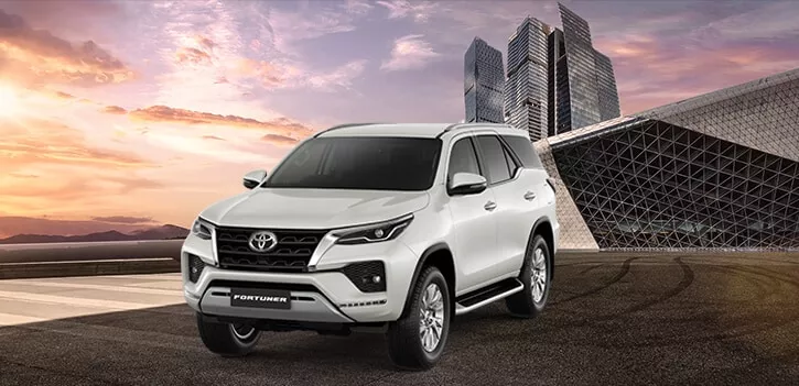 Mua Xe Fortuner 2020: Chọn Động Cơ Fortuner Máy Dầu 2020 Hay Fortuner Máy Xăng 2020?