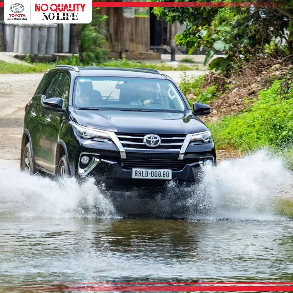 Mua Xe Fortuner Trả Góp Lãi Suất Ưu Đãi Chỉ 0.33% / Tháng Tại Toyota Lý Thường Kiệt? Giá Lăn Bánh Xe Fortuner 2019?