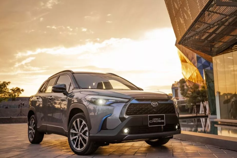 Vì Sao Toyota Corolla Cross 2021 Hybrid Lại Được Yêu Thích Đến Thế?