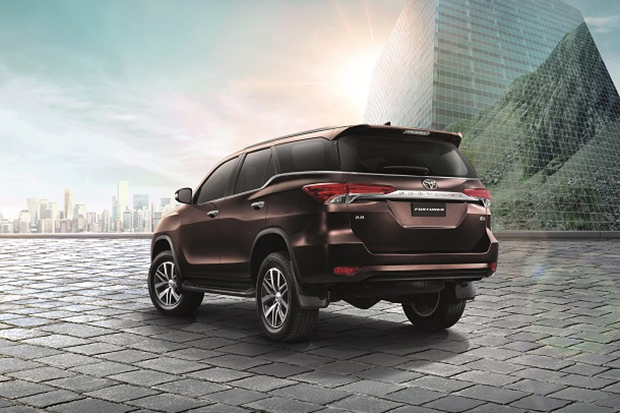 Xe Toyota Fortuner Nhập Khẩu - Cơ hội mua xe giá rẻ