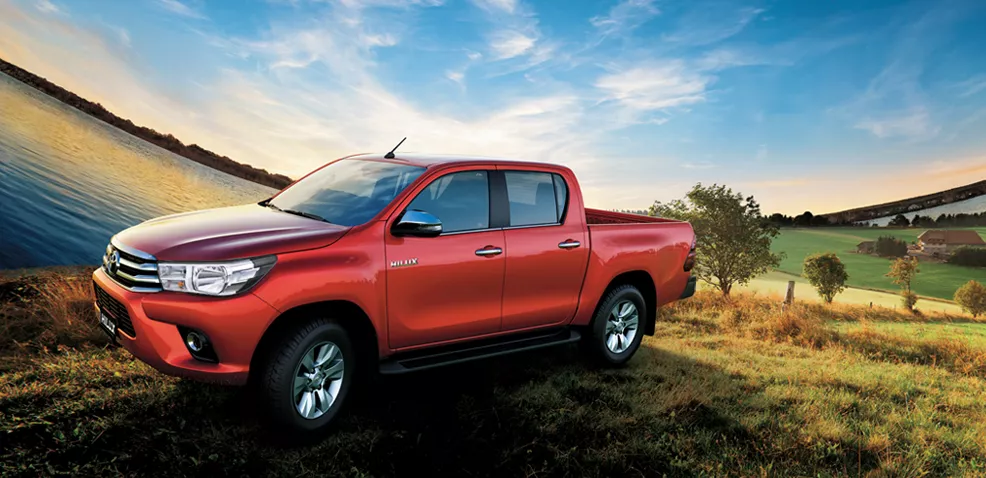 Xe Toyota Hilux 2.4E Có Gì Mới Và Bán Xe Hilux 2017 Cập Nhật