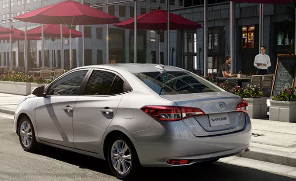 Xe Toyota Số Sàn Và Số Tự Động, Nên Chọn Mua Xe Nào?