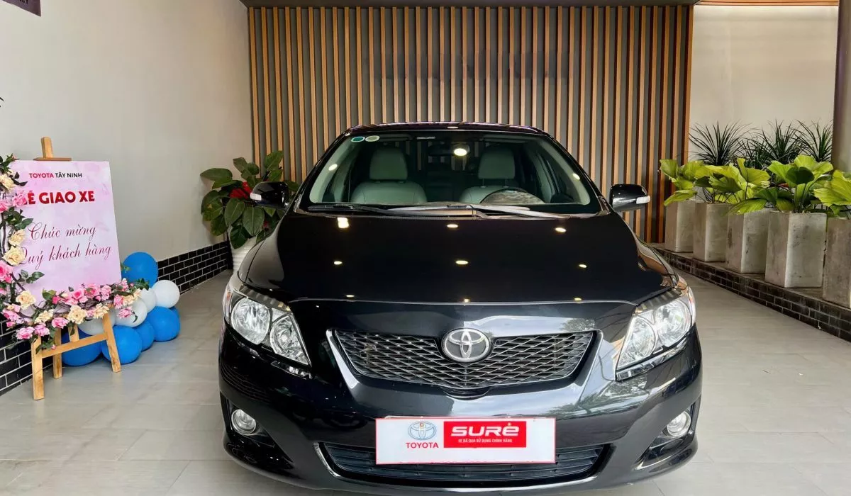 Toyota Corolla Altis 2.0V 2010