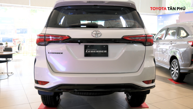 Duoi-Xe-Fortuner-2024