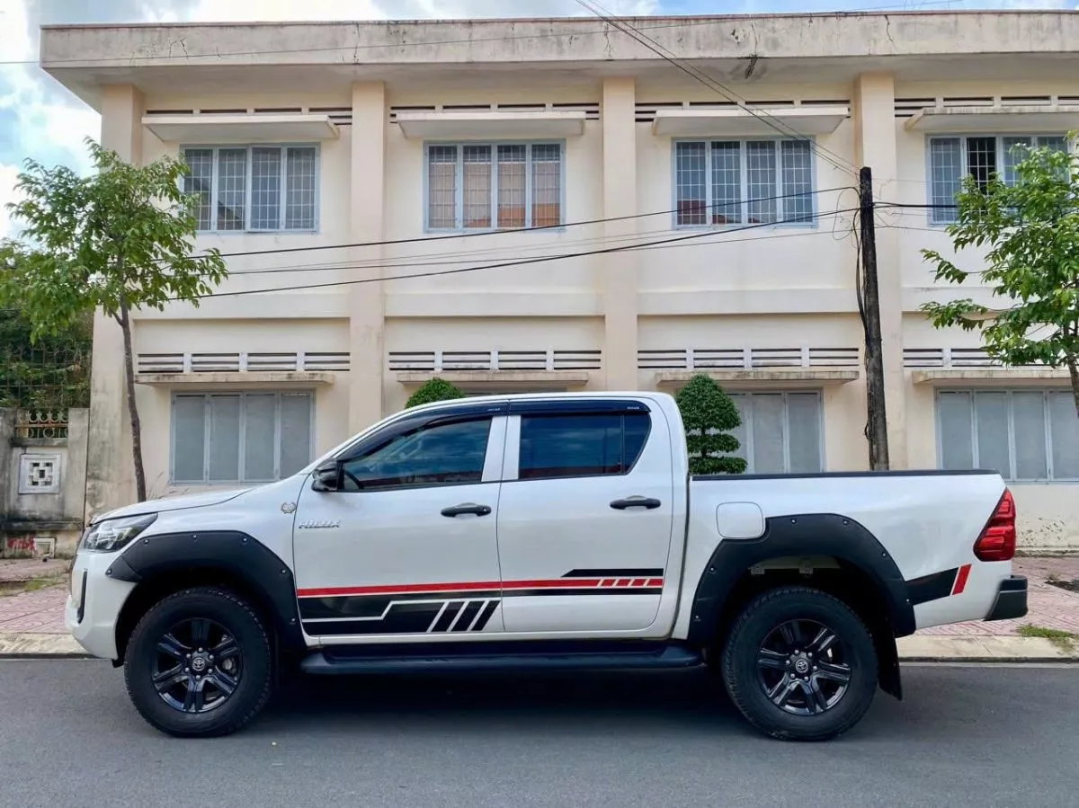 Toyota Hilux 2.4Mt 4X2 2021