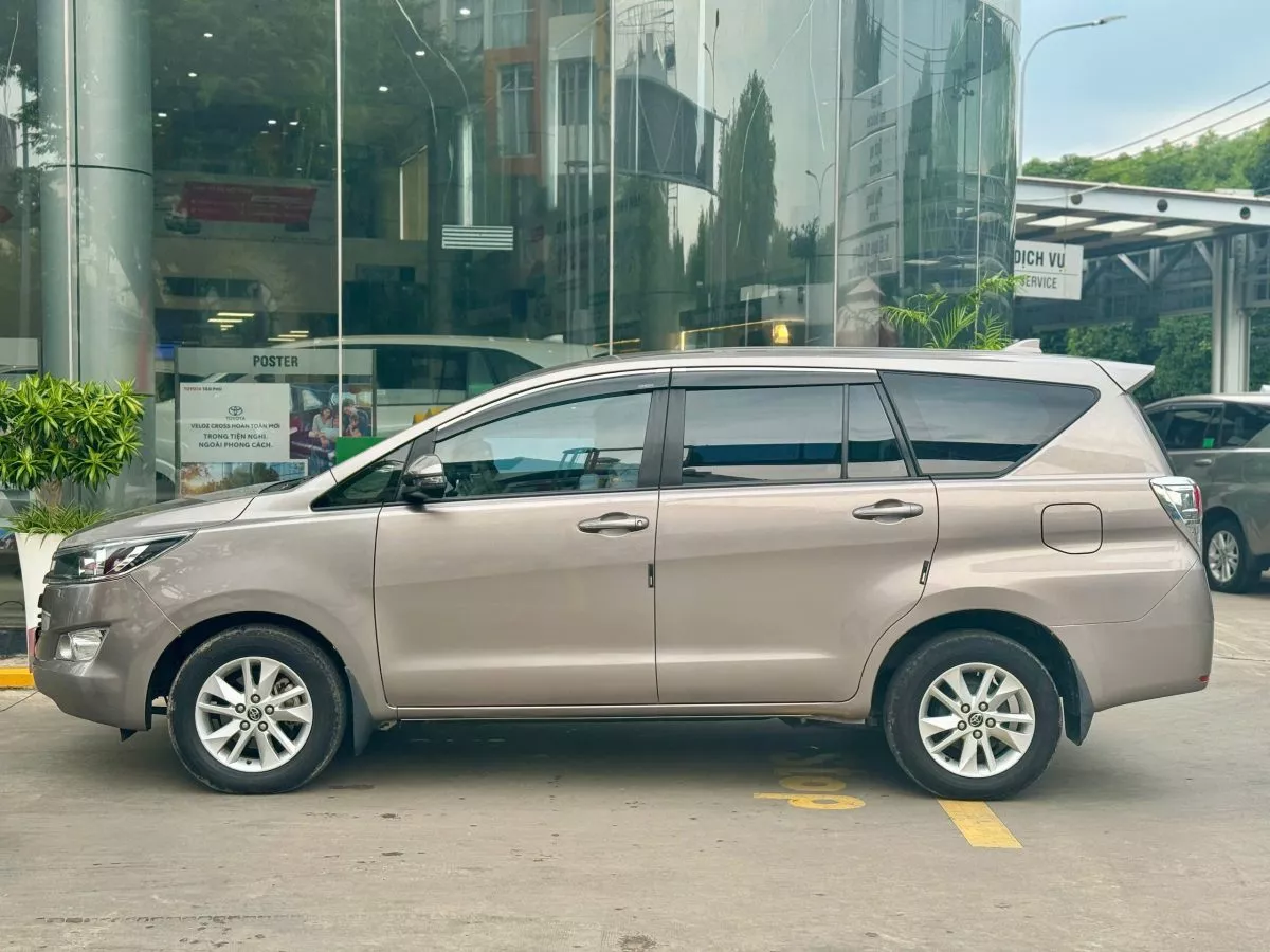 Toyota Innova 2.0G 2019