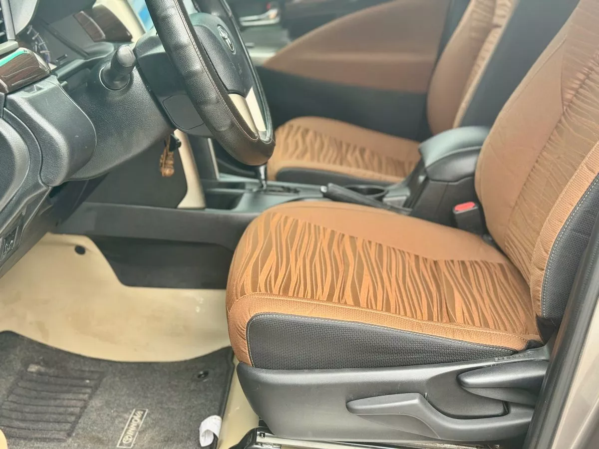 Toyota Innova 2.0G 2019