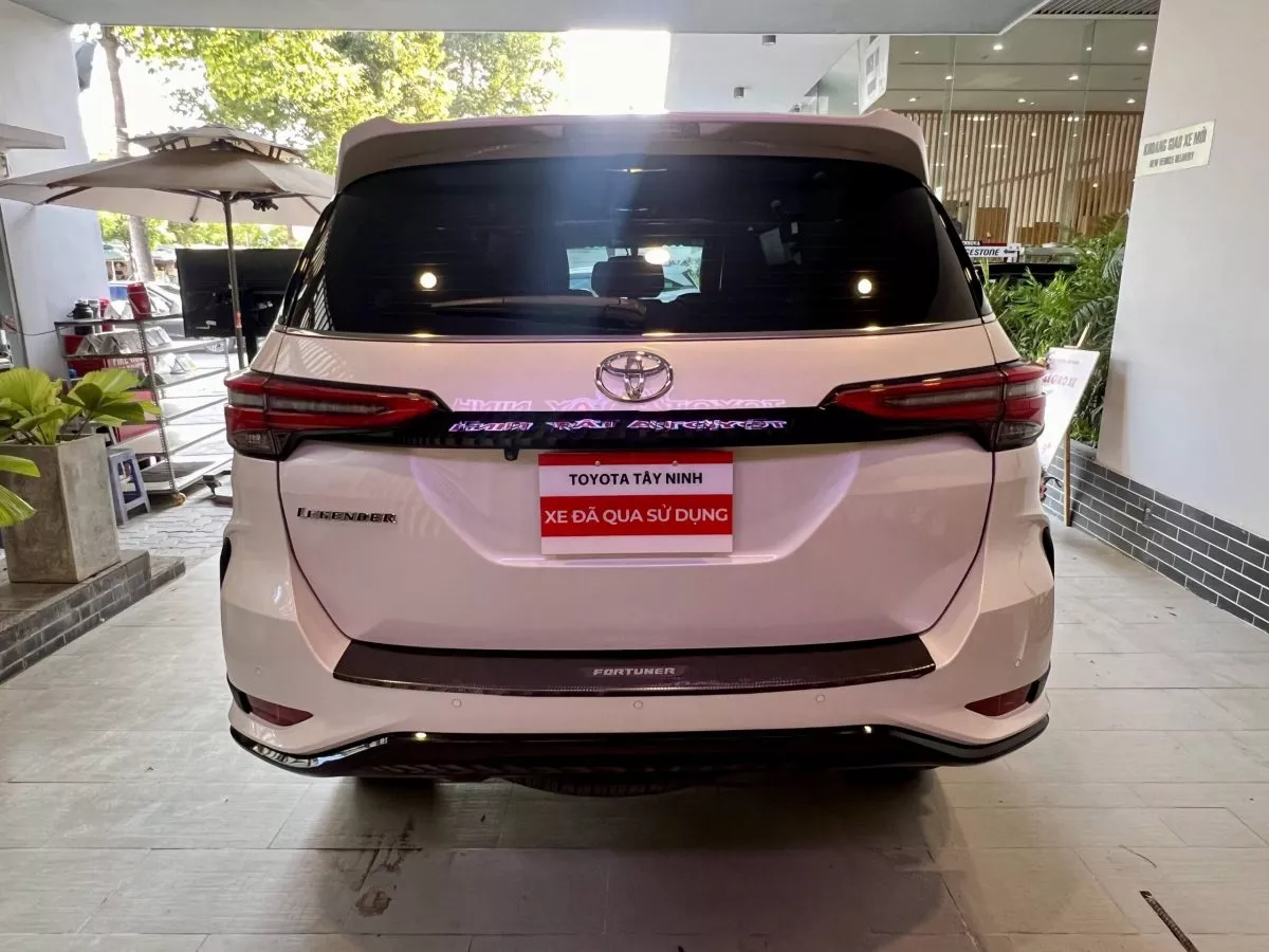 Toyota Fortuner Legender 2.4 At 2021