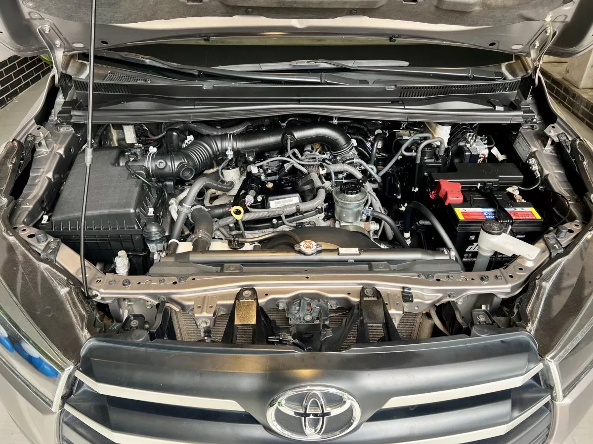 Toyota Innova 2.0E 2019