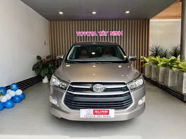 Toyota Innova 2.0E 2019