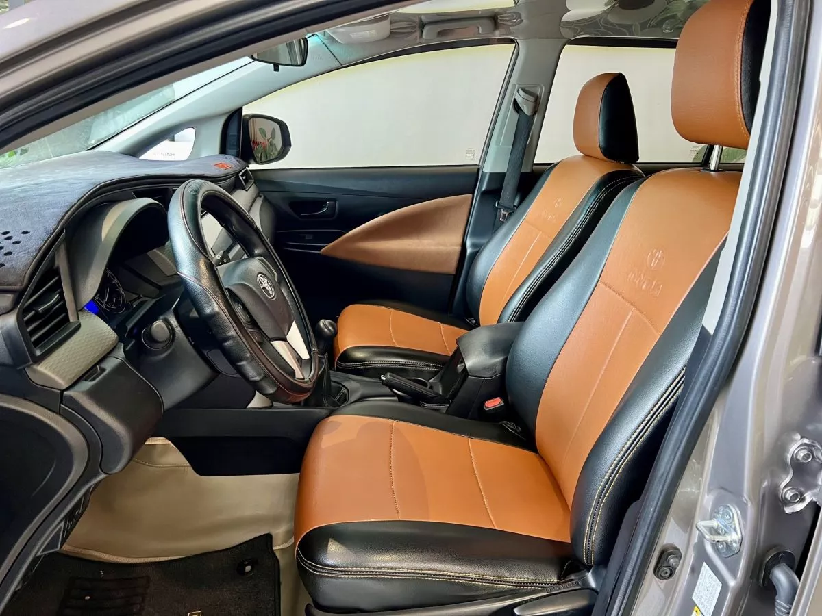 Toyota Innova 2.0E 2019