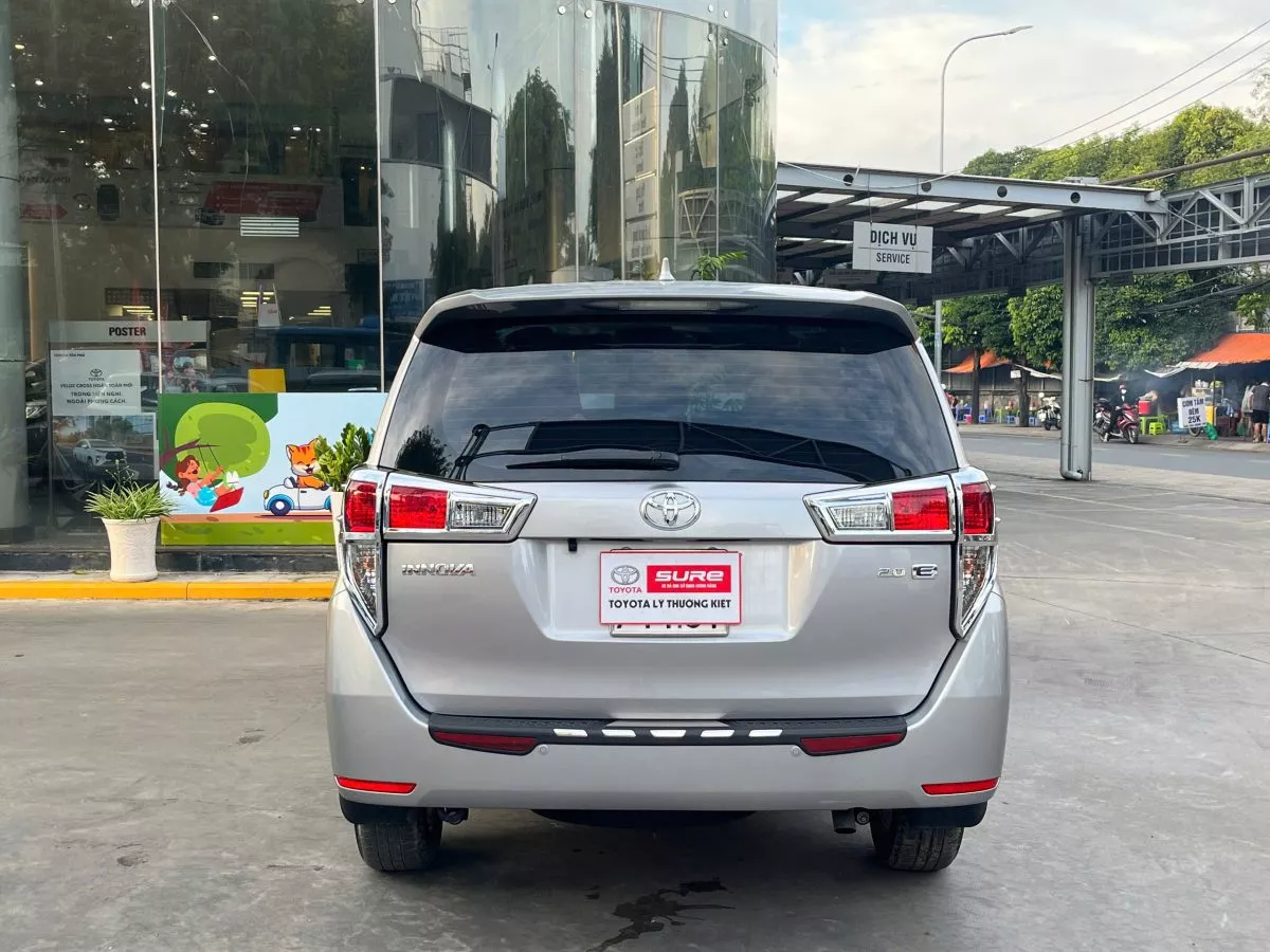 Toyota Innova 2.0E 2019