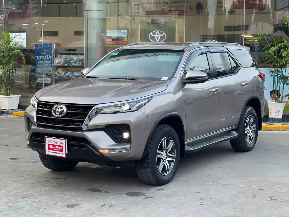 Toyota Fortuner 2.4 At 2022