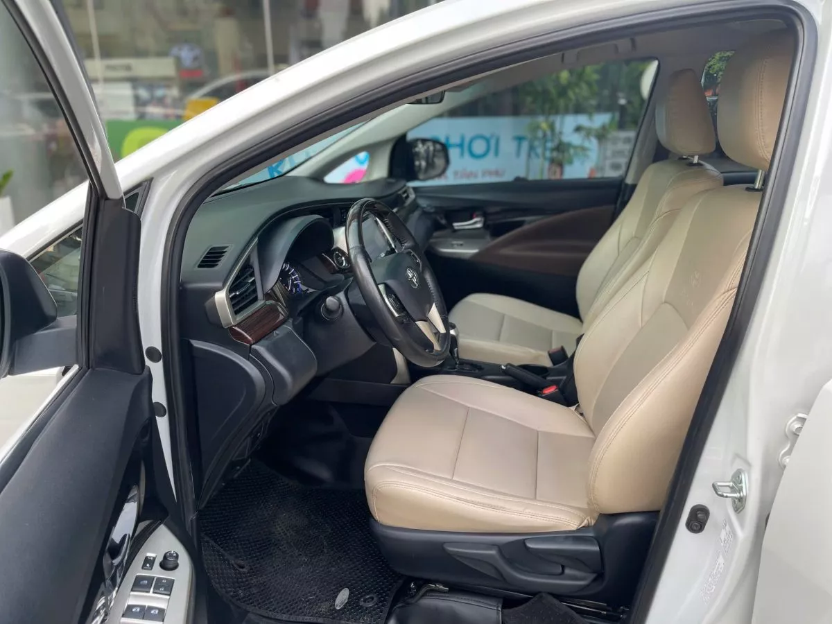 Toyota Innova 2.0G 2022