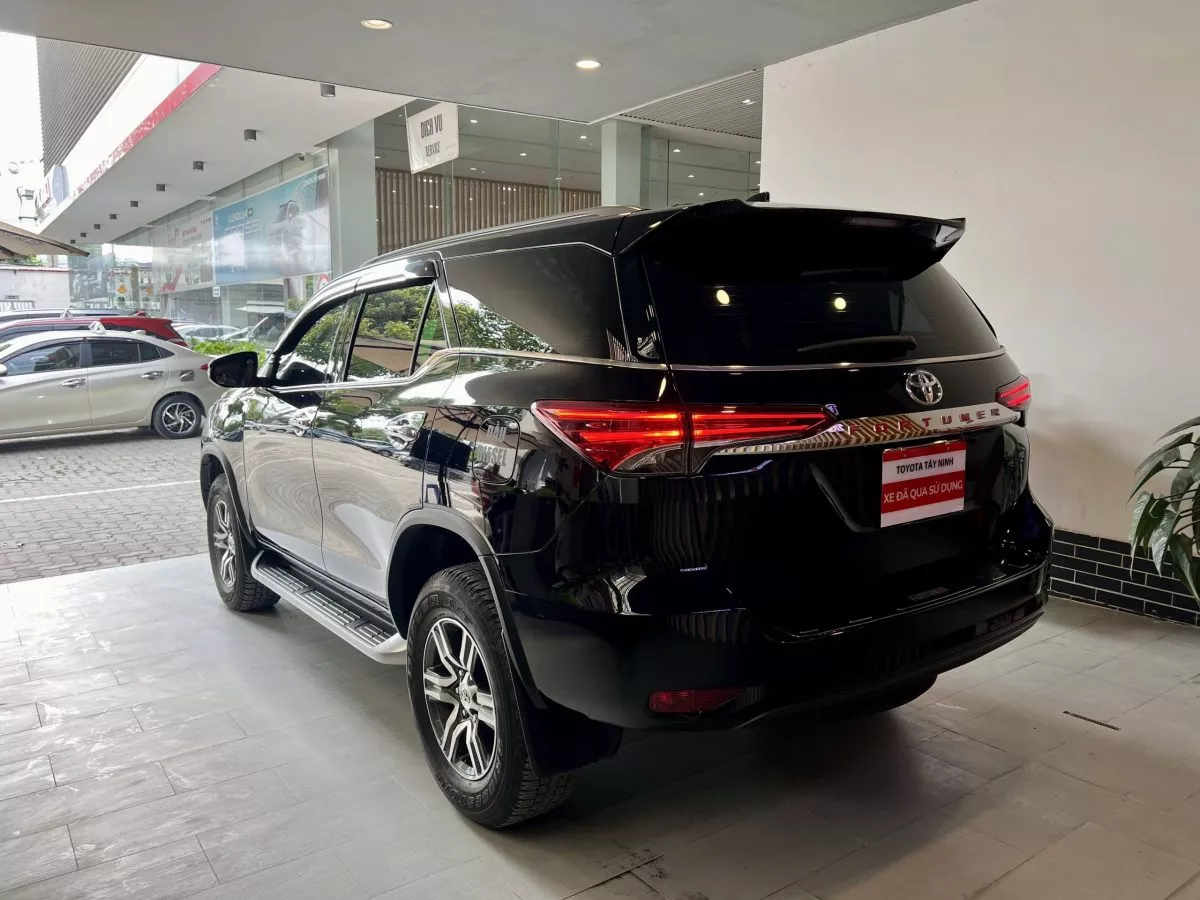 Toyota Fortuner 2.4 At 2022