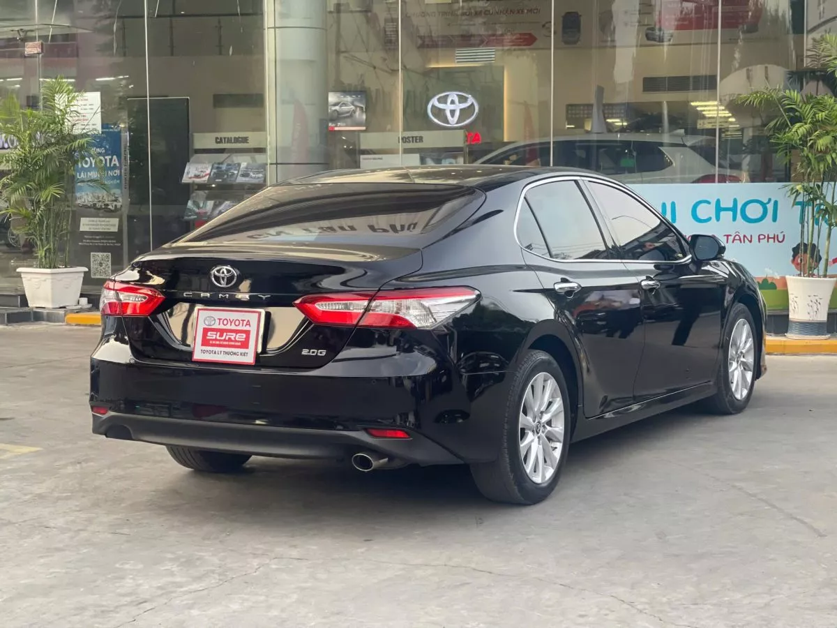 Toyota Camry 2.0G 2021