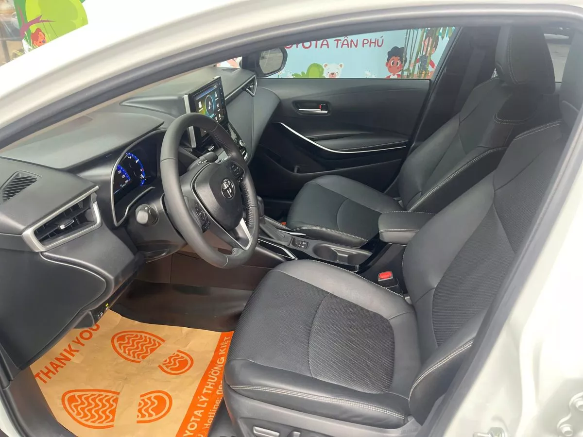 Toyota Corolla Altis 1.8V 2023