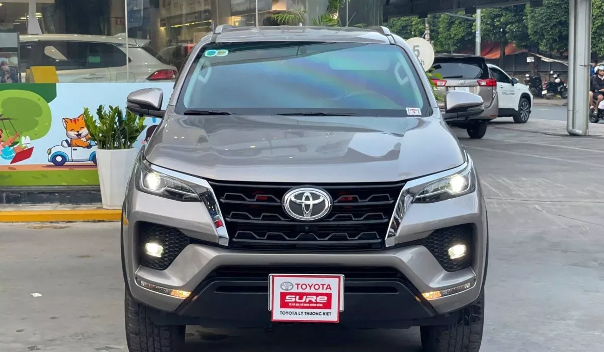 Toyota Fortuner 2.4 At 2022