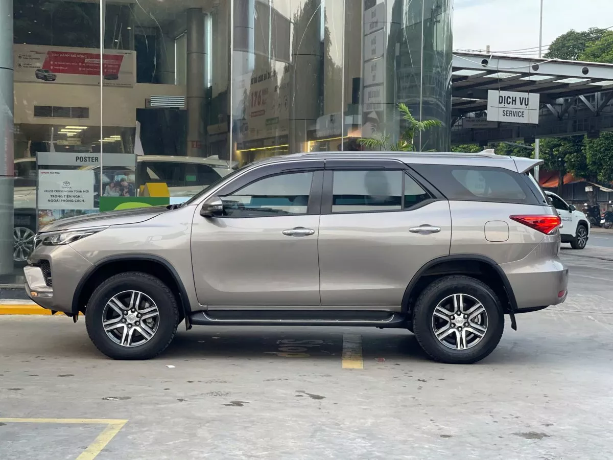 Toyota Fortuner 2.4 At 2022