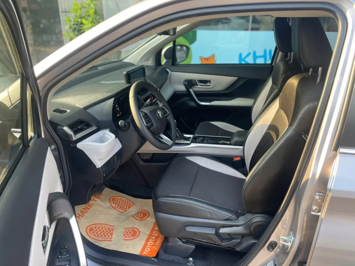 Toyota Veloz Cross 2024