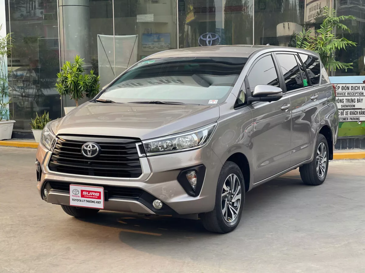 Toyota Innova 2.0E Mt 2022