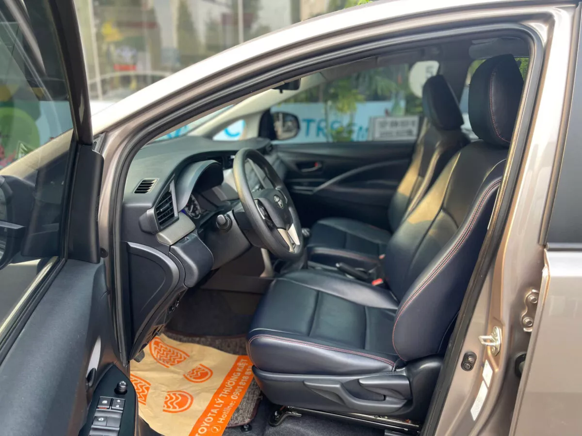 Toyota Innova 2.0E Mt 2022