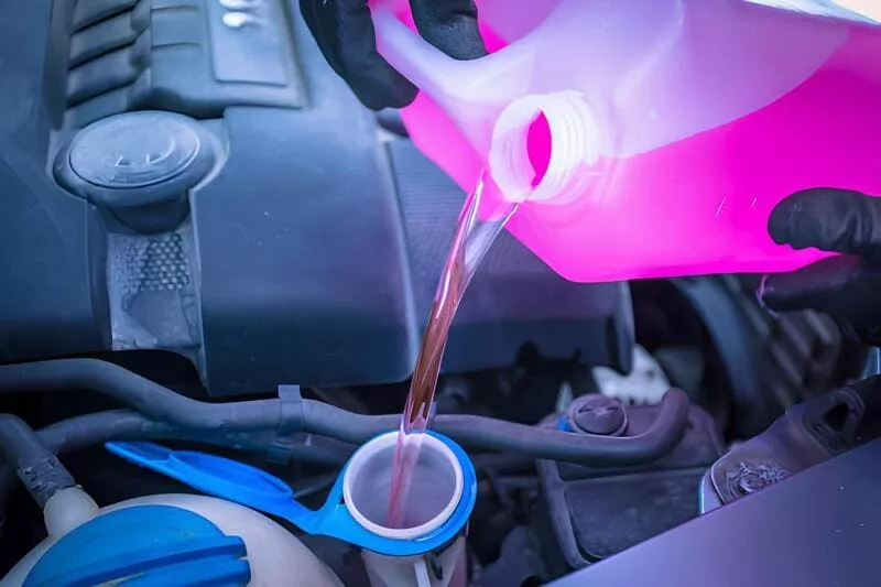Châm Nước Làm Mát Mới