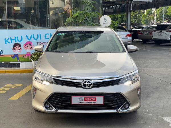 Toyota Camry 2.0E 2018