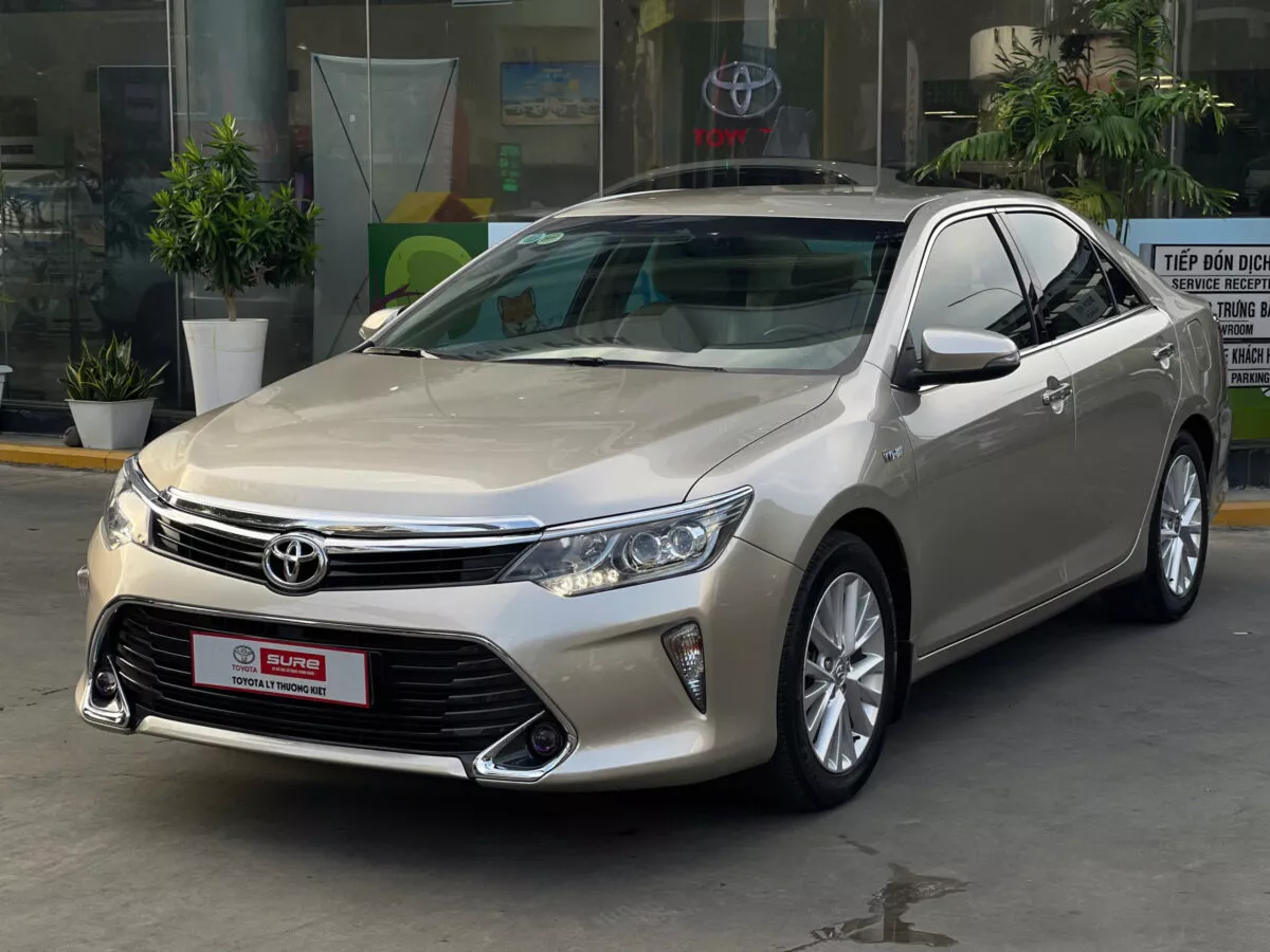 Toyota Camry 2.0E 2018