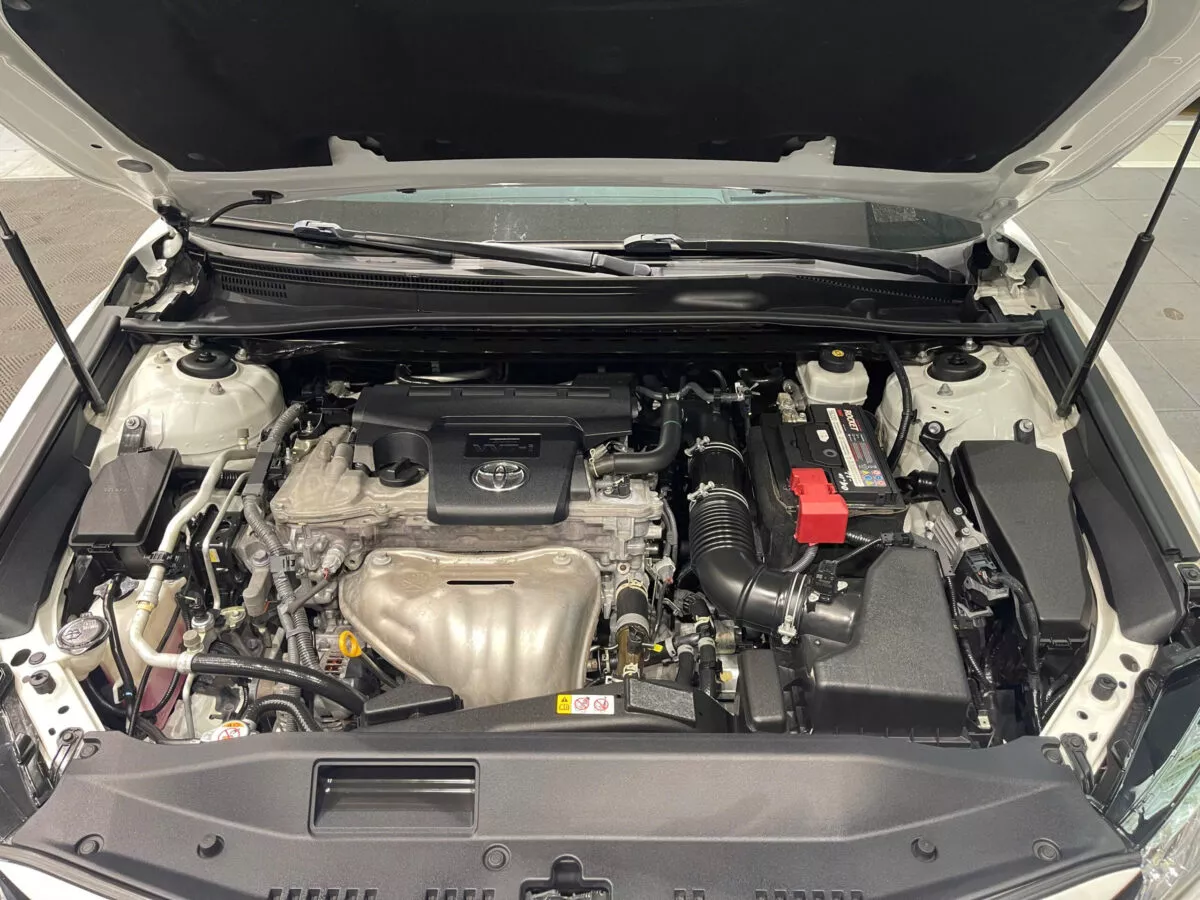 Toyota Camry 2.5Q 2020